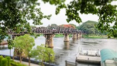Mosty pes eku Kwai byly pvodn dva - jeden devný a 100 metr od nj...