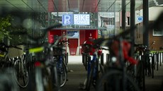 V areálu pardubické univerzity vyroste nová cyklověž. V areálu pardubické univerzity vyroste nová cyklověž.