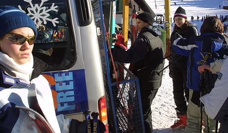 Autobusy, které by je odvezly, by se lyam v Jizerských horách výten hodily (ilustraní snímek).