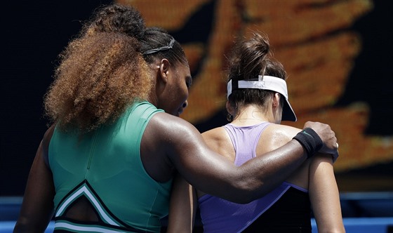 POVZBUZENÍ OD LEGENDY. Americká tenistka Serena Williamsová po vítzném vstupu...