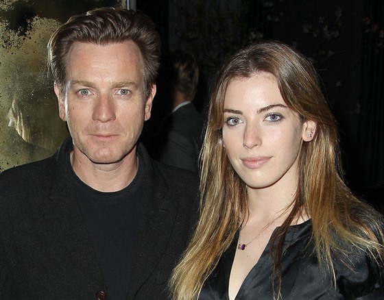 Ewan McGregor a jeho dcera Clara McGregorová (New York, 23. bezna 2013)