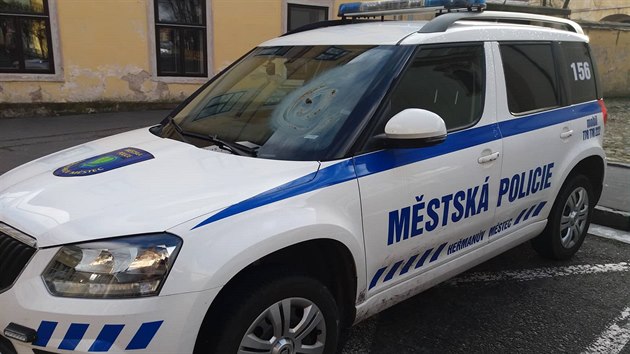 Auto putovalo do myčky. Auto putovalo do myčky.