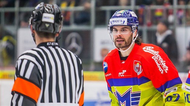 David Gilbert z Českých Budějovic v rozhovoru se sudím. David Gilbert z Českých Budějovic v rozhovoru se sudím.