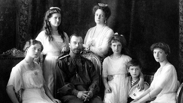 Carsk rodina Romanovc v Livadijskm palci na Krymu (1913)