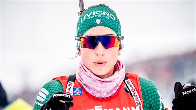 Italsk biatlonistka Lisa Vittozziov.