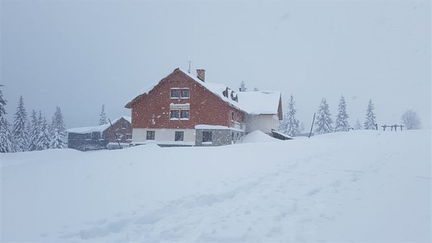 Zavené Richtrovy boudy v Krkonoích (13.1.2019).