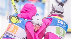 PARÁDA, HOLKY. Eva Puskarčíková doběhla do cíle závodu štafet v Oberhofu,... PARÁDA, HOLKY. Eva Puskarčíková doběhla do cíle závodu štafet v Oberhofu,...
