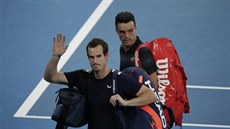 Louící se Brit Andy Murray po prohe v 1. kole Australian Open se panlem...