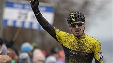 Tomáš Paprstka dojíždí do cíle mistrovství republiky na druhém místě. Tomáš Paprstka dojíždí do cíle mistrovství republiky na druhém místě.