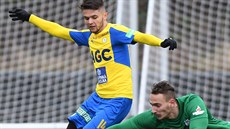 Teplický Patrik Žitný a jeho gólová akce v přípravném utkání proti i... Teplický Patrik Žitný a jeho gólová akce v přípravném utkání proti i...