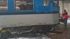 Spný vlak v Liberci projel návstidlo, které zakazovalo dalí jízdu, prorazil...