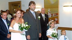 Moderátorka Jolana Voldánová se 17. srpna 2002 v Mladé Boleslavi provdala za...