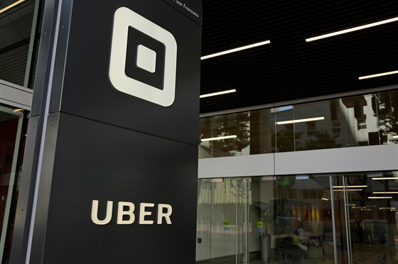 Akcie Uberu propadly tém o devt procent