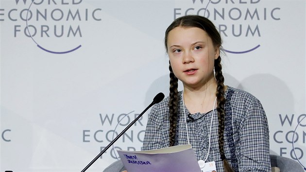 estnctilet vdsk environmentln aktivistka Greta Thunbergov bhem panelov diskuse na Svtovm ekonomickm fru ve vcarskm Davosu (25. ledna 2019)