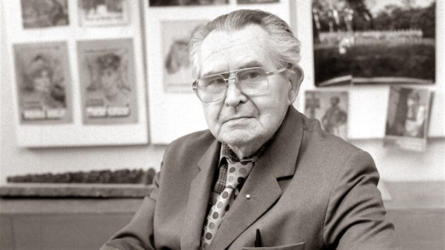 Spisovatel Jaroslav Foglar v únoru 1990.