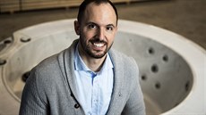 Jan Voříšek v současnosti zaměstnává ve firmě Hanscraft na pět desítek lidí. Jan Voříšek v současnosti zaměstnává ve firmě Hanscraft na pět desítek lidí.