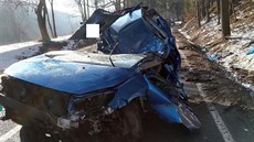Řidič peugeotu narazil do stromu u Prachatic. Na místě zemřel. (22. ledna 2019) Řidič peugeotu narazil do stromu u Prachatic. Na místě zemřel. (22. ledna 2019)