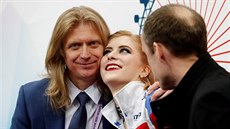 Elika Bezinová s Jozefem Sabovíkem po krátkém programu na mistrovství Evropy...