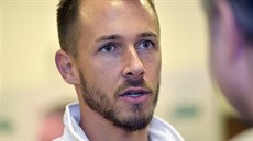Český tenista Lukáš Rosol na tiskové konferenci před Davis Cupem v Ostravě. Český tenista Lukáš Rosol na tiskové konferenci před Davis Cupem v Ostravě.