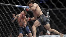 Henry Cejudo (vpravo) v boji o titul UFC v muší váze s T.J. Dillashawem vyhrál. Henry Cejudo (vpravo) v boji o titul UFC v muší váze s T.J. Dillashawem vyhrál.