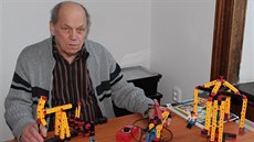 Tomáš Smutný s bratrem vyvinul jeden z prvních osobních počítačů v tehdejším... Tomáš Smutný s bratrem vyvinul jeden z prvních osobních počítačů v tehdejším...