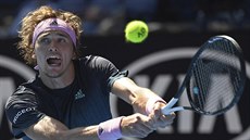 PROTI MILOSOVI. Německý tenista Alexander Zverev hraje bekhendem v osmifinále... PROTI MILOSOVI. Německý tenista Alexander Zverev hraje bekhendem v osmifinále...