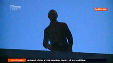 Drogový učitel utekl policistům přes střechu Drogový učitel utekl policistům přes střechu