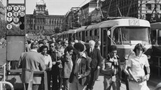Provoz tramvajové trati v horní části náměstí skončil v roce 1980. Ovšem... Provoz tramvajové trati v horní části náměstí skončil v roce 1980. Ovšem...