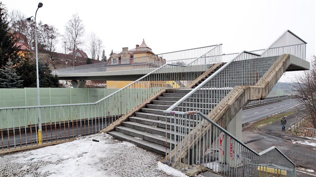 Kvli oprav schodit bude v Karlovch Varech nkolik msc zaven lvka pes prtah u Drahovickho mostu.