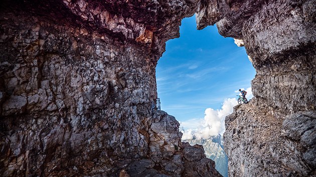 Vtzn snmek kategorie Ostatn sporty - Petr Slavk: Biker Jan eveek se pipravuje na nron sjezd v Julskch Alpch, Slovinsko