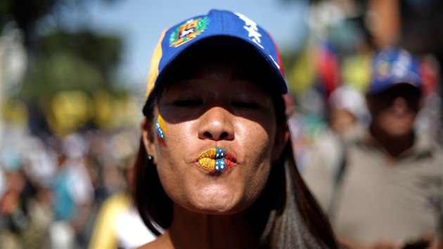 Venezuelan protestuj proti vld Nicolse Madura. (2. nora 2019)