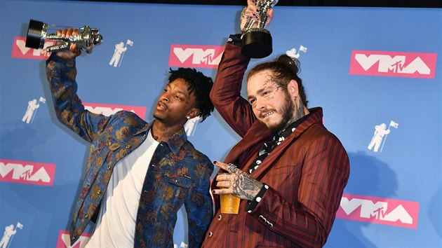 Rapei 21 Savage a Post Malone na pedvn cen MTV Video Music Awards, Radio City Music Hall, New York, 21. 8. 2018)