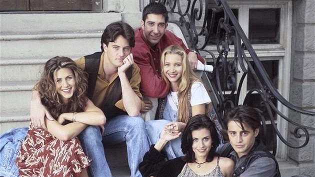 Hvzdy serilu Ptel v 90. letech: Jennifer Anistonov, Matthew Perry,  David Schwimmer, Lisa Kudrowov, Courteney Coxov a Matt LeBlanc