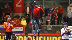 ABSOLUTNÍ PARÁDA. Martina Sáblíková slaví triumf tříkilometrové trati na MS v... ABSOLUTNÍ PARÁDA. Martina Sáblíková slaví triumf tříkilometrové trati na MS v...