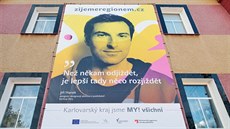 Karlovarský designer Jiří Hanek je jednou z tváří nové kampaně s názvem Žijeme... Karlovarský designer Jiří Hanek je jednou z tváří nové kampaně s názvem Žijeme...