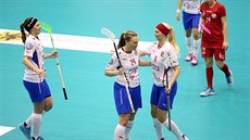 Radost českých florbalistek ze vstřeleného gólu během kvalifikačního zápasu na... Radost českých florbalistek ze vstřeleného gólu během kvalifikačního zápasu na...