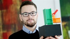 Juraj Šabatka vede se svým otcem Lubomírem firmu IDEA StatiCa, která získala za... Juraj Šabatka vede se svým otcem Lubomírem firmu IDEA StatiCa, která získala za...
