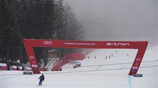 Cílová brána v Garmisch-Partenkirchenu, kde byl kvůli nepřízni počasí zrušen... Cílová brána v Garmisch-Partenkirchenu, kde byl kvůli nepřízni počasí zrušen...