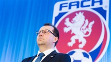 Marek Malík na mimořádné valné hromadě Fotbalové asociace ČR. Marek Malík na mimořádné valné hromadě Fotbalové asociace ČR.