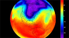 Satelitní mení teploty ukazuje vpád polárního vortexu do severní Ameriky v...
