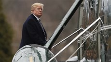 Americký prezident Donald Trump nastupuje do vrtulníku (12. ledna 2019) Americký prezident Donald Trump nastupuje do vrtulníku (12. ledna 2019)
