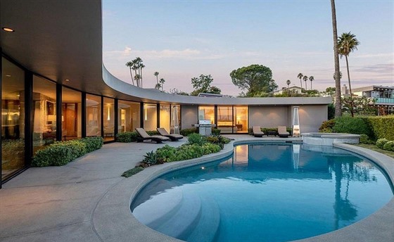 Luxusní vila v Los Angeles, kterou vlastnil miliardá Elon Musk.
