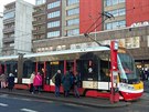 Tyto tramvaje nabízí cestujícím internet zdarma.Bohužel připojení stále většinou nefunguje a problém se neřeší... Tyto tramvaje nabízí cestujícím internet zdarma.Bohužel připojení stále většinou nefunguje a problém se neřeší...