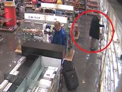 Nizozemský zloděj létal pravidelně krást na pražské letiště Nizozemský zloděj létal pravidelně krást na pražské letiště