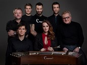 Cimbálová muzika Milana Broučka spolupracuje se zpěvákem Pavlem Noidem Bártou.... Cimbálová muzika Milana Broučka spolupracuje se zpěvákem Pavlem Noidem Bártou....
