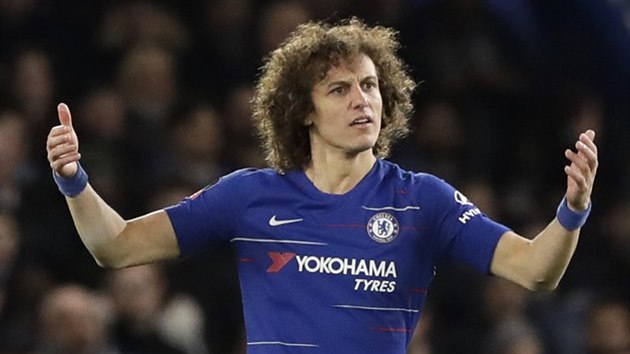 David Luiz z Chelsea rozladn z glu Manchesteru United.