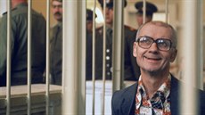 Andrej Čikatilo u soudu. Andrej Čikatilo u soudu.