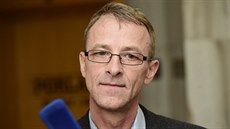 Bývalý katolický kněz Adam Stanislav Kuszaj u Okresního soudu v Jeseníku, který... Bývalý katolický kněz Adam Stanislav Kuszaj u Okresního soudu v Jeseníku, který...