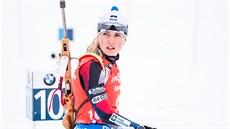 NA STŘELNICI. Česká biatlonistka Eva Puskarčíková se otáčí na stavu v Soldier... NA STŘELNICI. Česká biatlonistka Eva Puskarčíková se otáčí na stavu v Soldier...