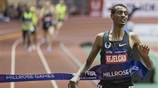 Etiopský běžec Yomif Kejelcha na halovém mítinku v New Yorku Etiopský běžec Yomif Kejelcha na halovém mítinku v New Yorku